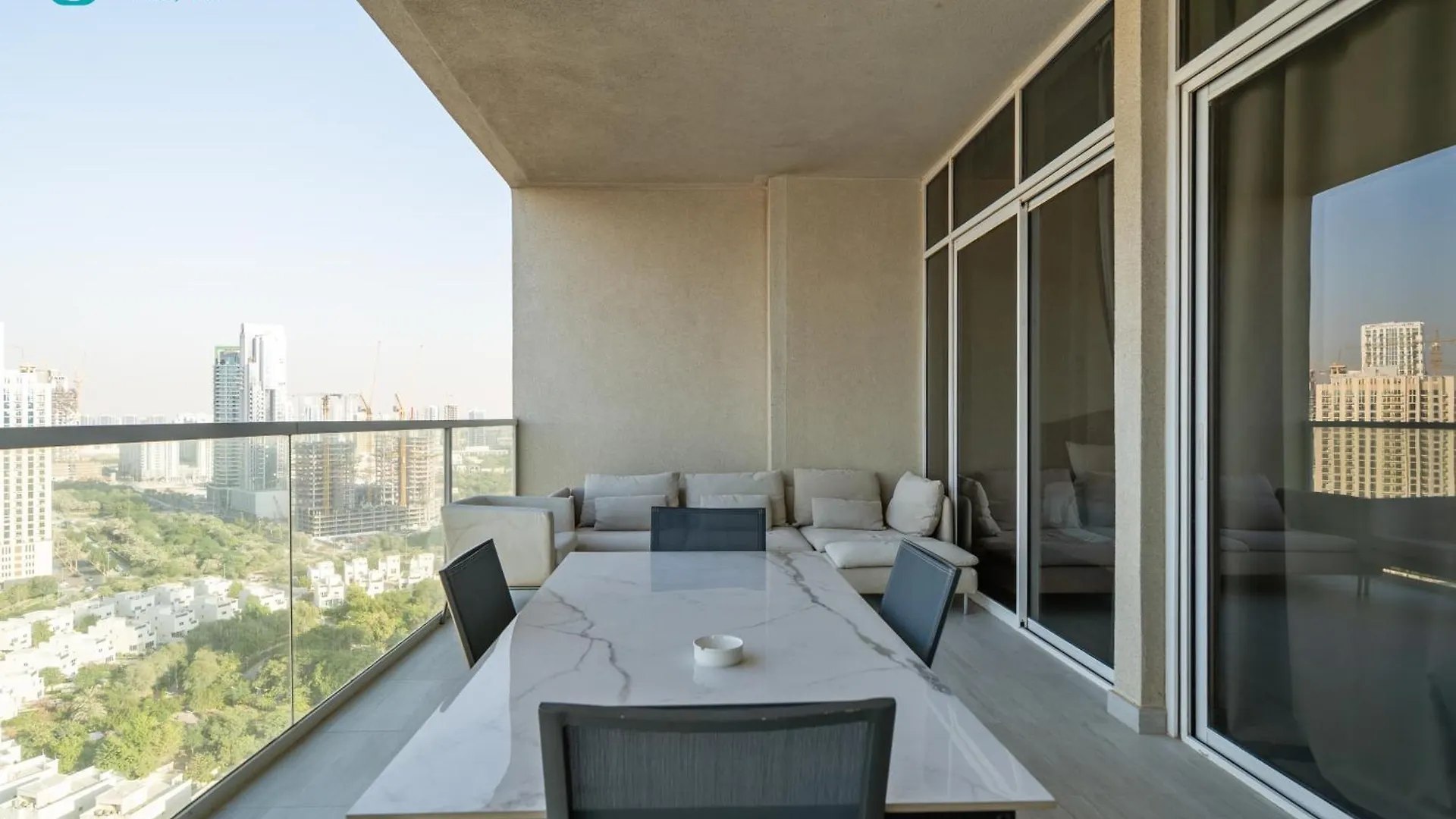 Apartmán Blue Breeze - Spacious 1Br With Huge Balcony In Jvc Dubaj